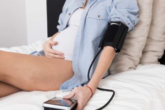 Consejos de expertos para manejar la presión arterial alta durante el embarazo